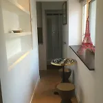 Little Luxurious Nest In Saint-germain Appartamento Parigi