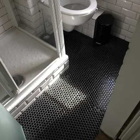 Little Luxurious Nest In Saint-germain Paris