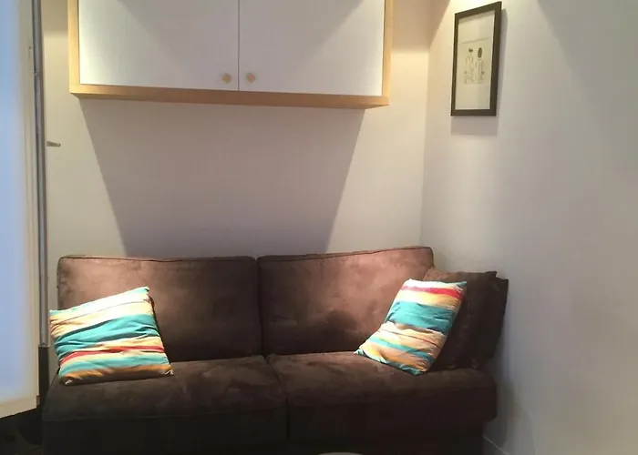 Little Luxurious Nest In Saint-germain